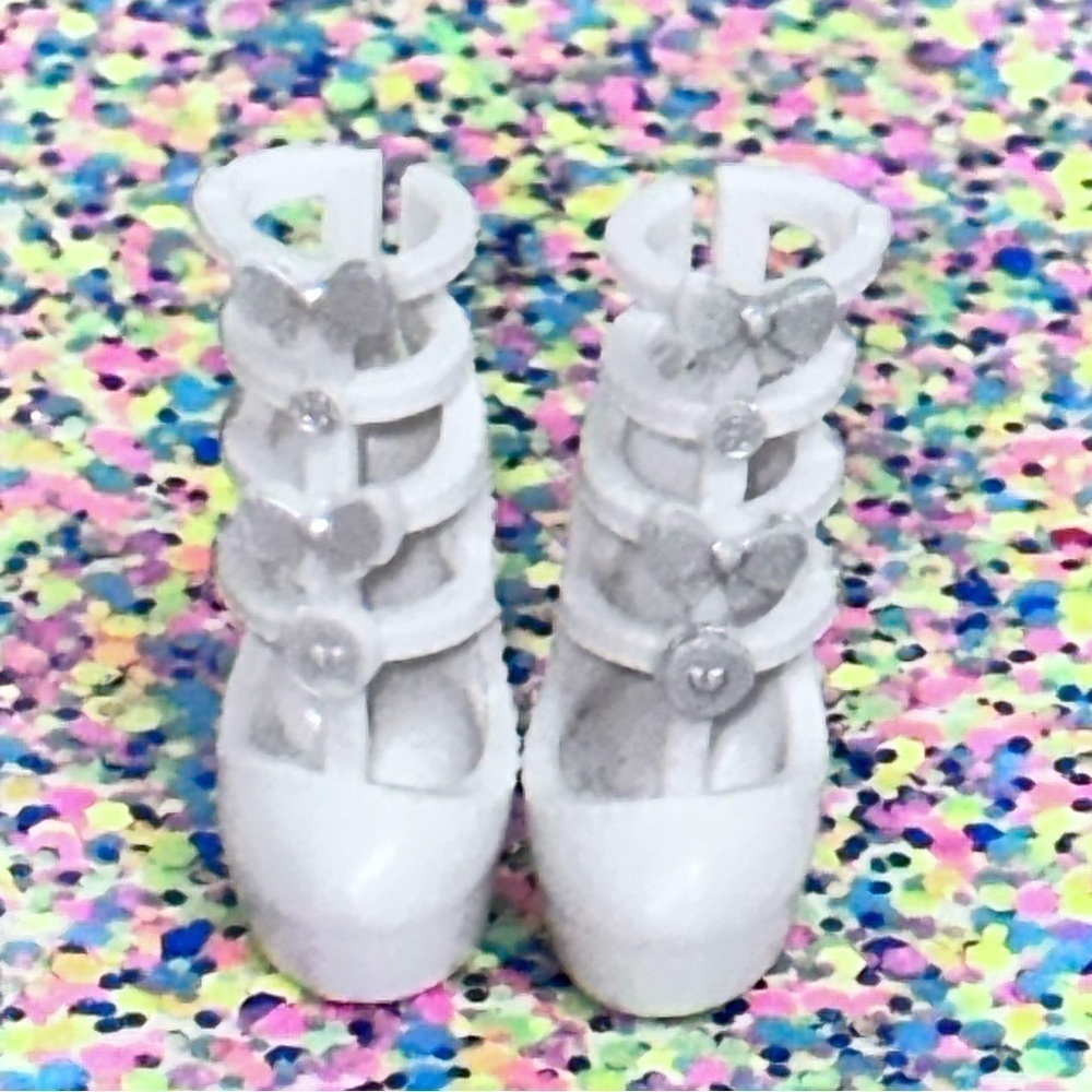 L.O.L. Surprise! Replacement Shoes Miss Celebrate White Silver Bows Heels EUC